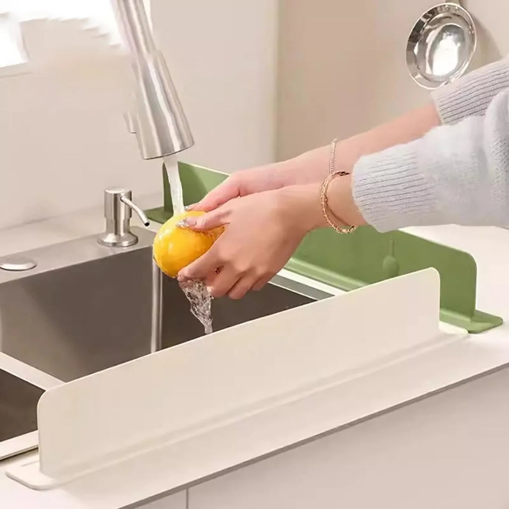 Silicone Sink Splash Guard With Suction – Flexible Water Splash Stopper for Kitchen & Bathroom